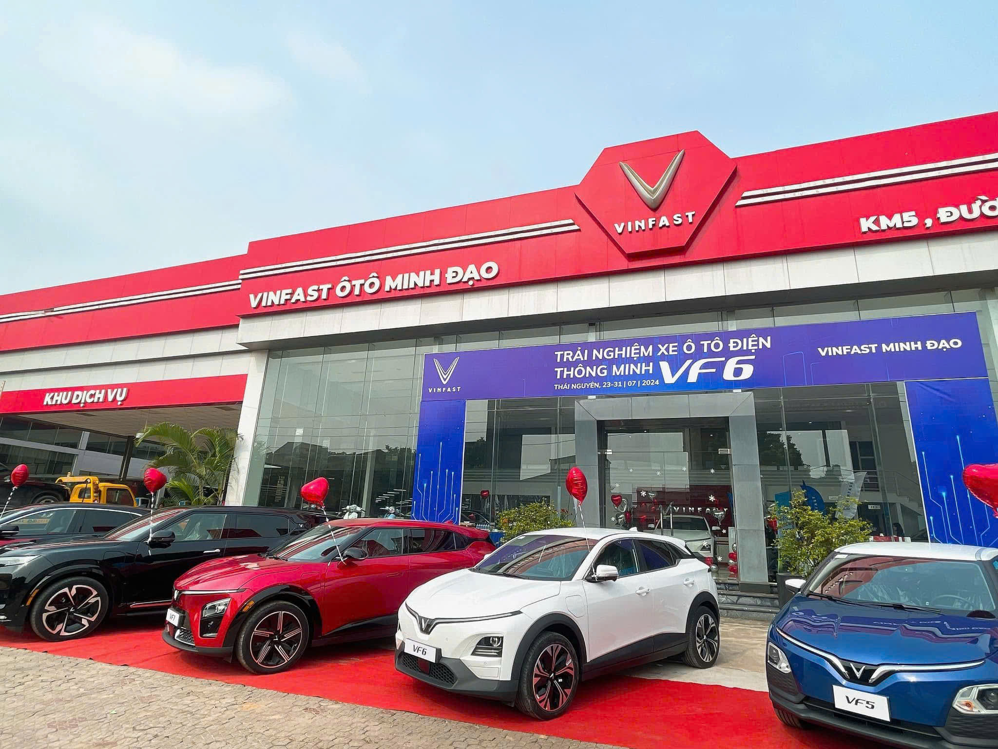 Không gian trưng bày xe tại VinFast Minh Đạo